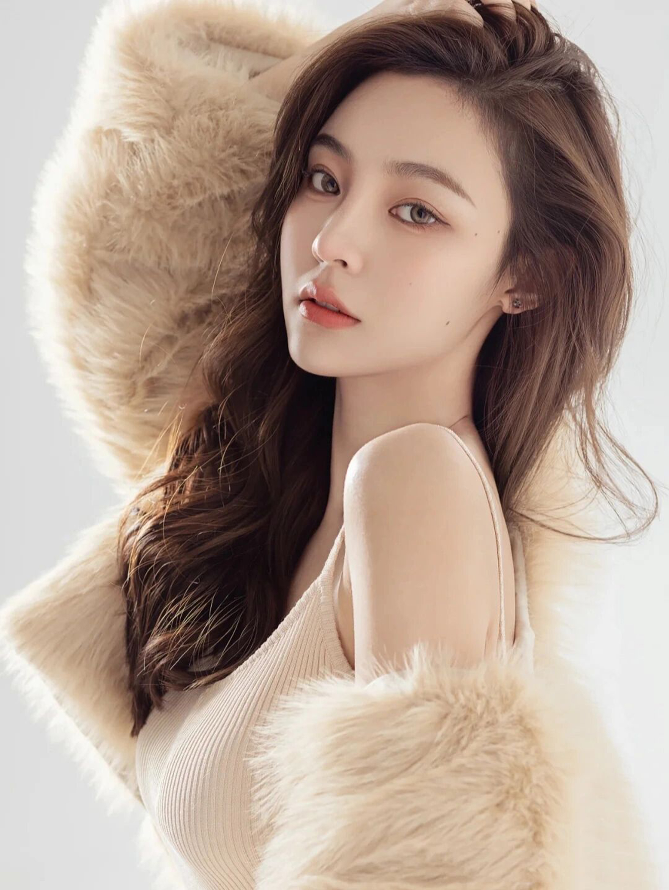 女生给自己剪发教程｜电推剪工作原理与家庭实操要点科普